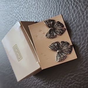 VTG Avon earrings- NOS